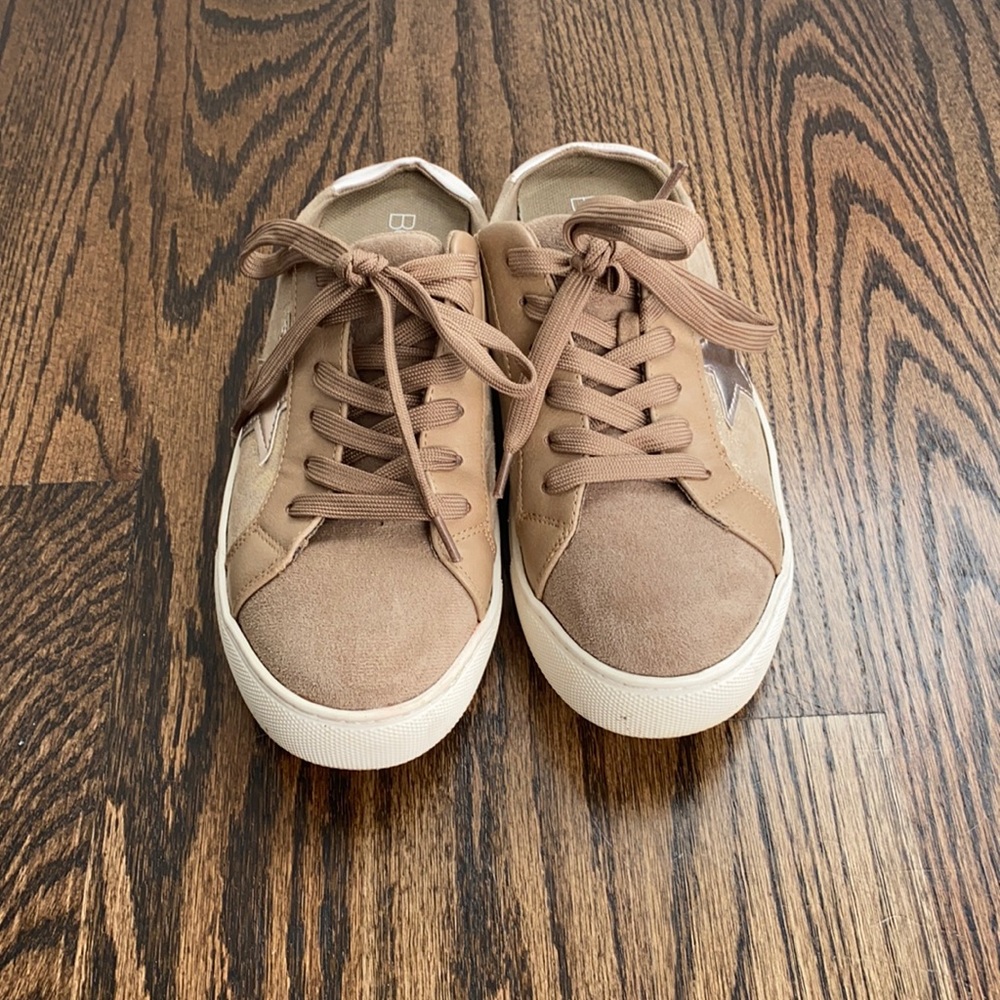 Women’s slide sneakers